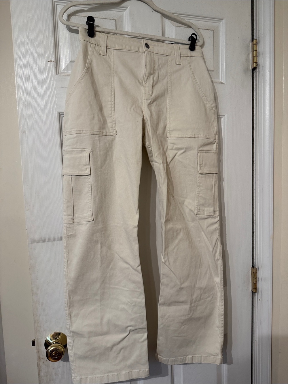 Hollister Cream Cargo Pants with Utility Pockets